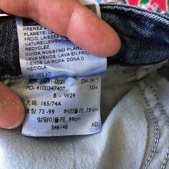 SOLD 🙌🏼 Levi Strauss Raw Hem Signature Gold Modern Shorts W29 Sz 8 - Picture 6 of 6